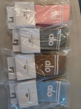 ALO Yoga Men’s Crew Socks — Pink, Gray, Brown, Blue (4-Pack)